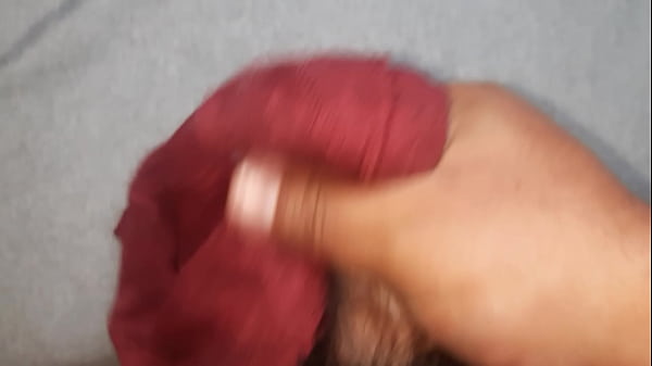 Play MP4 - Me vuelvo a venir en el cachetero de mi mejor amiga