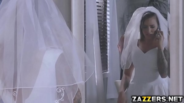 Bride to beJulia got fucked in theass