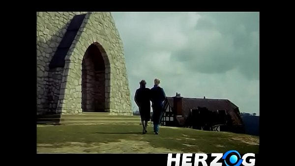 Play MP4 - Heidi licks her doppelganger