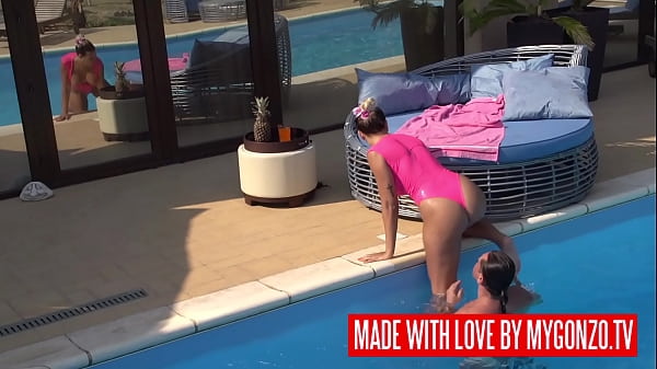 Beauty and the Fuck Beast - with RebecaCerrera and Leslie_Taylor