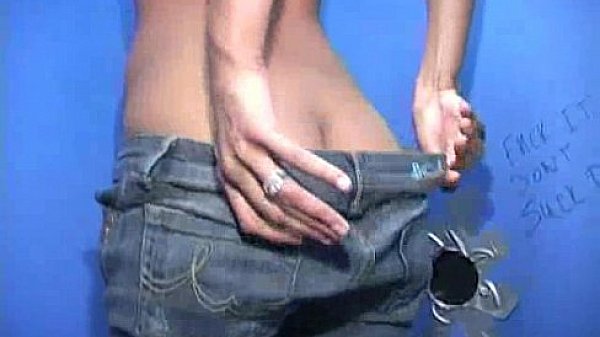 Nonton Gloryhole Initiating Ebony Babe 13 thumbnail