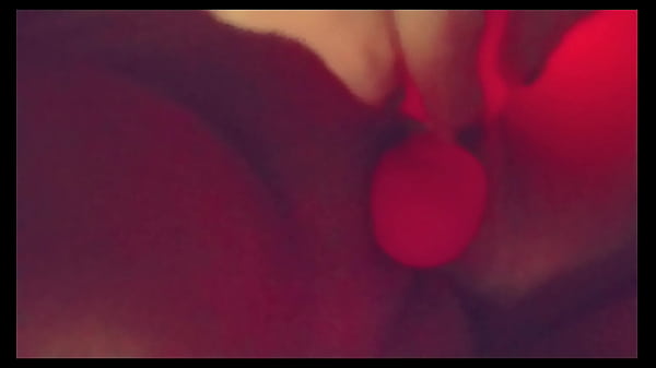 Taking_a vibrator and cock at the same_time