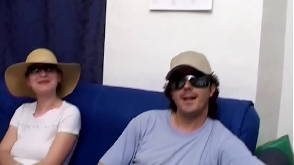 Play MP4 - Amateur husband gets fucked by his aroused wife Laura's naked body in the living room