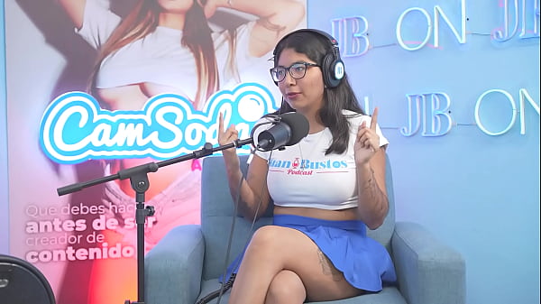 Mexican Woman Tries Out A Hot Machine In Colombia And Reveals Her Sexual Secrets thumbnail