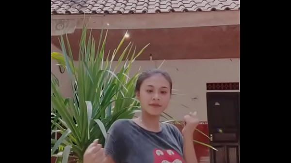 Nonton Goyangan Kopi Susu B. Sampe Tumpah Tumpah thumbnail