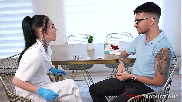 Pegas Productions Vanessa TheRock est l Infirmière_vraimentCochonne