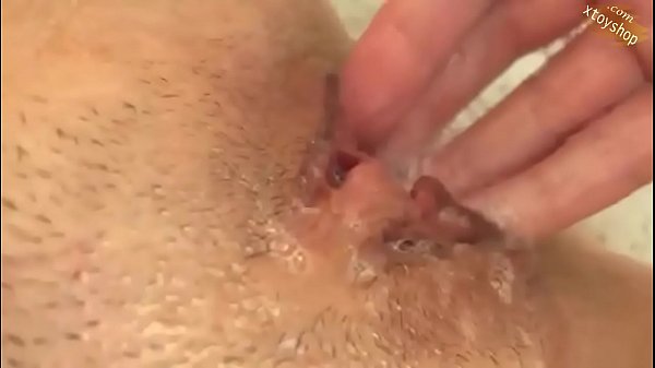 Hot Slut Fists_Herself And Fucks_A Bottle