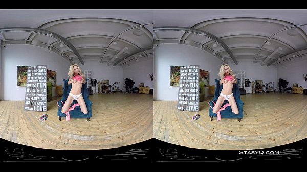 Lovely blonde amateur with naturaltits stripping in_VR