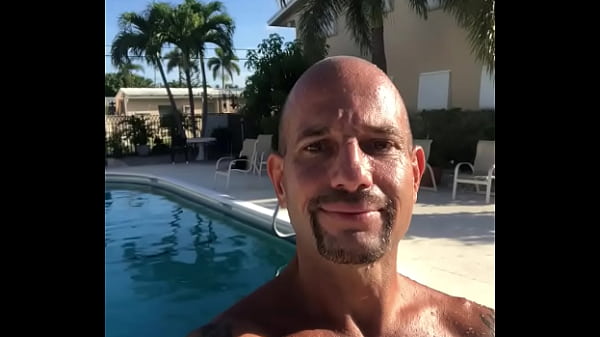 POOL DAY FOR MAXXX LOADZ