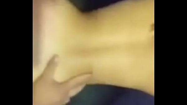 Play MP4 - Putita pide que le peguen