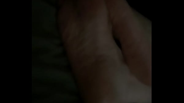 Nonton Katie Chambers Gets Tickled thumbnail