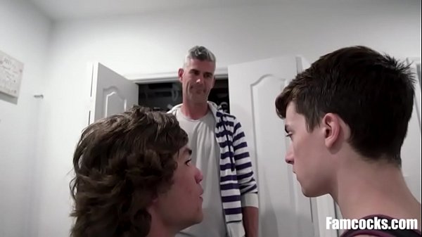Play MP4 - stepDad Caught Teen Gay stepSon's & joins Them