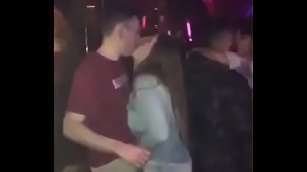 Play MP4 - Mamando na festa louca&ccedil;a