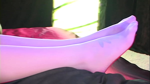 Nonton White Bondage - Blonde Babe Gets Her Feet Tied And Fucked thumbnail