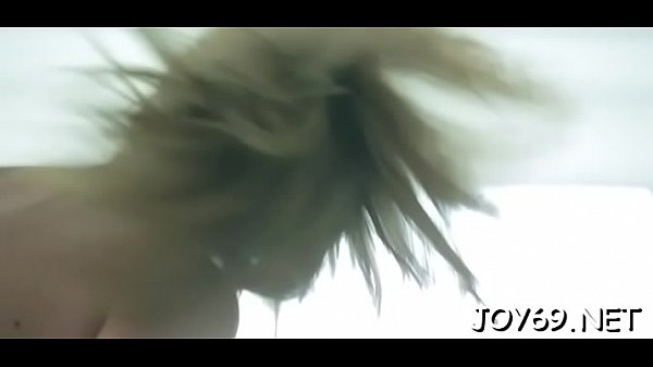 Legal age teenager stuffs muff with dildos 