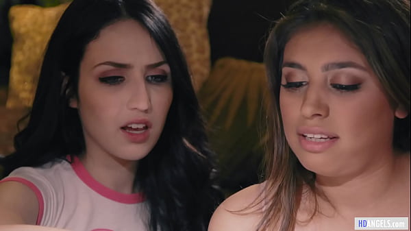 Girls Playing OUIJA Game And The_Spirit Appears!