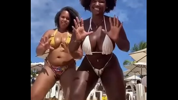 Biqu&iacute;ni min&uacute;sculo