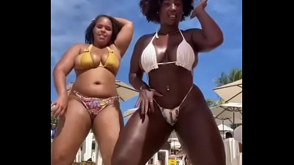 Biqu&iacute;ni min&uacute;sculo 