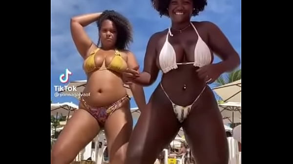 Biqu&iacute;ni min&uacute;sculo 