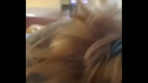 Play MP4 - White girl sucking black dick