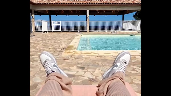 Rappel je suis en vacances 7 jours du nouveau contenu arrivera &agrave; fond des 