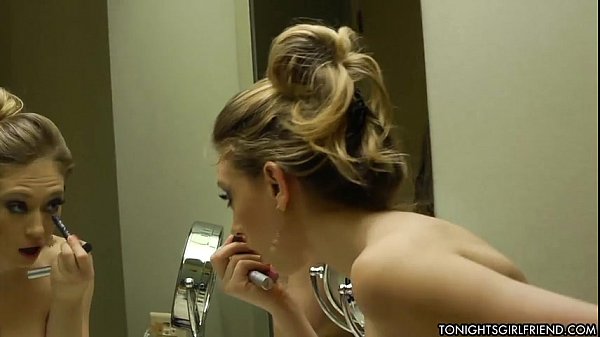 KagneyLinn Karter undressing