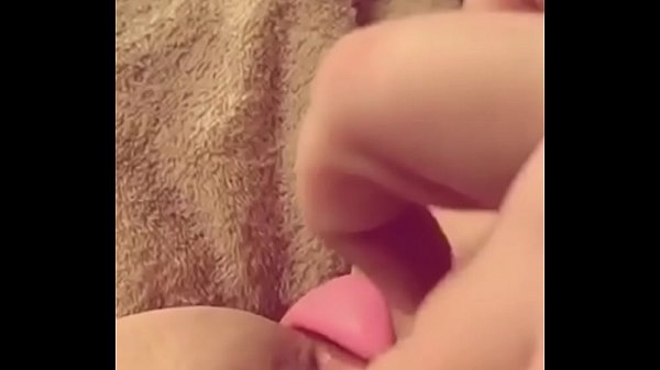 Wifeplayingwith her self