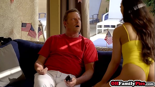 Guy celebrated the holiday withtwo babes_Rosalyn Sphinx and Whitney Wright