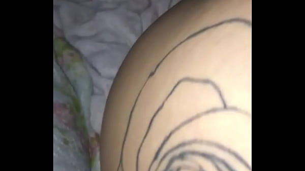 Play MP4 - Mc Nova Era com duas Novinaas na cama