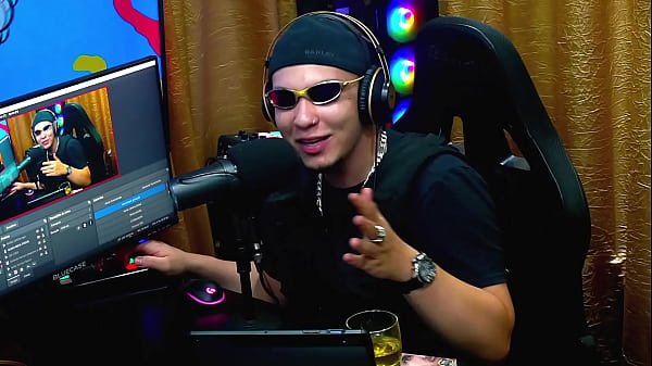 Martina Oliveira fala como o homem pode conquistar ela, voc&ecirc; tentaria a sorte? - Podcast P&aacute;pum no Barraco! 