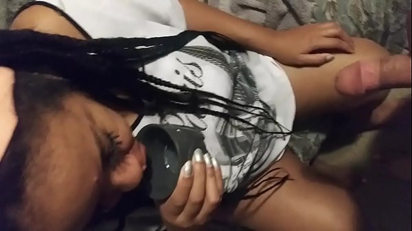 Jerryjynxalpha loving the head of 1 of his queens this 1 is the queen of kenya & nigeria