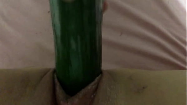 Destrozando A Un Bollo Apretado Casero - Latinos Puercos thumbnail