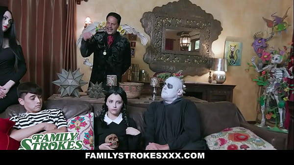 Audrey Noir,KateBloom- Addams stepFamily XXX Parody