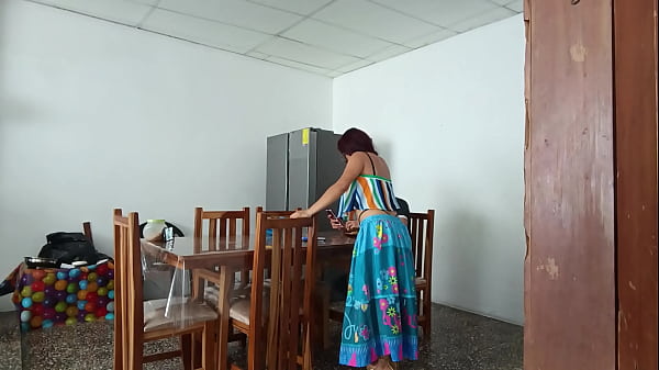 Sinful maidspreadsher pretty pussy open