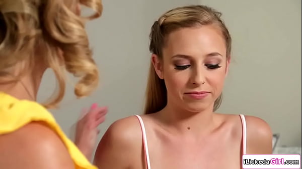 Play MP4 - Busty milf facesits and fingers stepteen