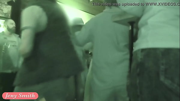 Play MP4 - Very Crowded Party&excl; Caught By Security