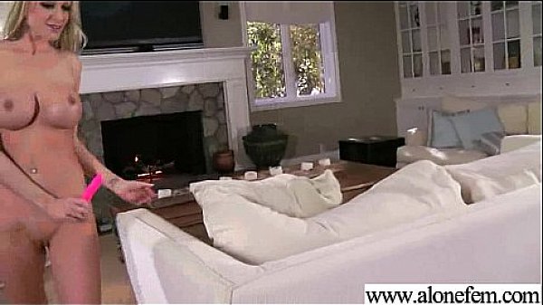 Hot sexy girl insert sex toys in her holes vid 08