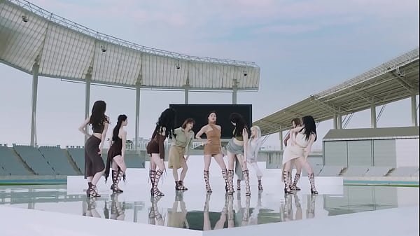 TWICE Hare_Hare Music Video