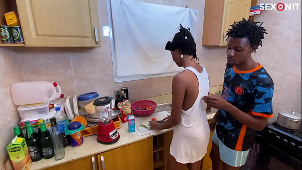 Play MP4 - Fucking Her in the Kitchen as no one at home