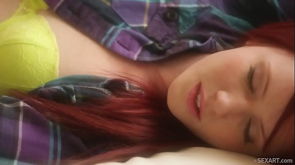 Play MP4 - SEXART - Girls Love Sex - Elle Alexandra