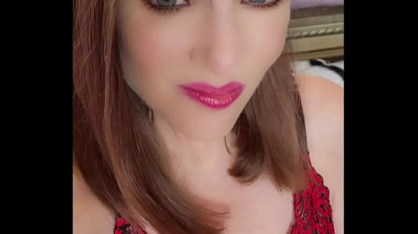 Sexy Milf Nikki Dildo Fucking Her Hairy Pussy thumbnail