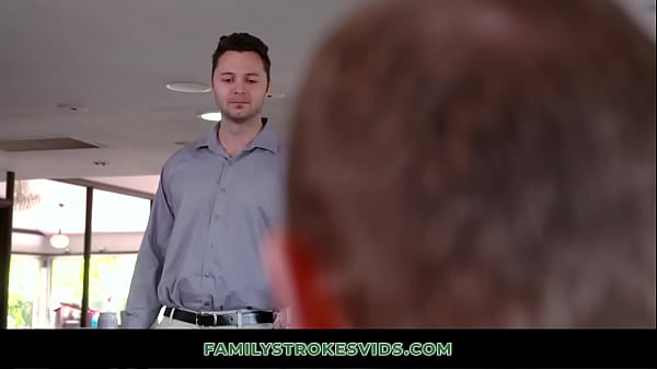 Play MP4 - Milf Brooke Banner Gets A Massage From Her Stepson Which Leads To Wild Sex