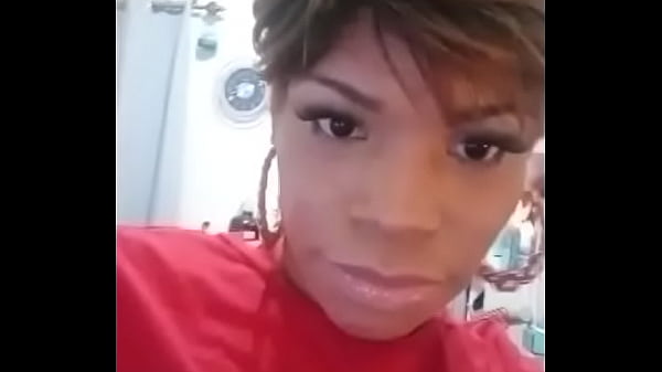 Play MP4 - AngelG is ready to party