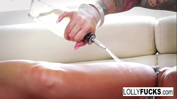 Play MP4 - Sexy tattoed MIlf gets some serious fucking&excl;