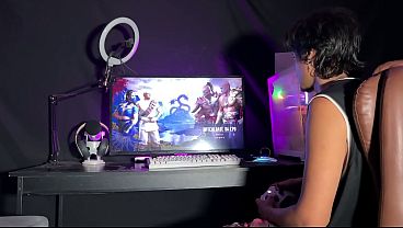 Nonton Fodendo Gostoso Sem Camisinha E Quem Perder Come&ccedil;a A Chupar thumbnail