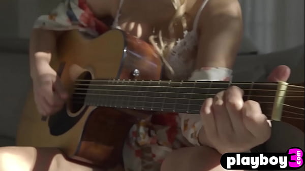 Play MP4 - Big ass Latina MILF Alina Lopez masturbate and passionate dildo fucking