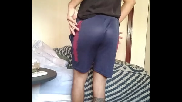 Asi me voy a jugar al futbol con mis amigos 