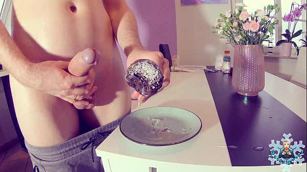 Sperm decoration for your birthday cake 