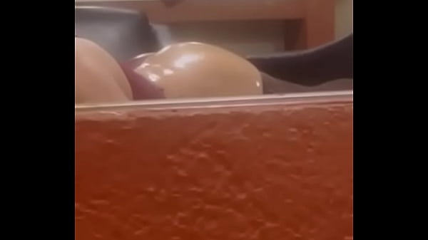 Nalguitas llenas de aceite travesti queretana