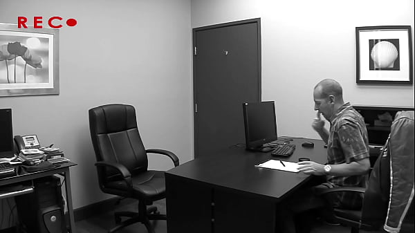 Nonton Devouring That Big Cock thumbnail